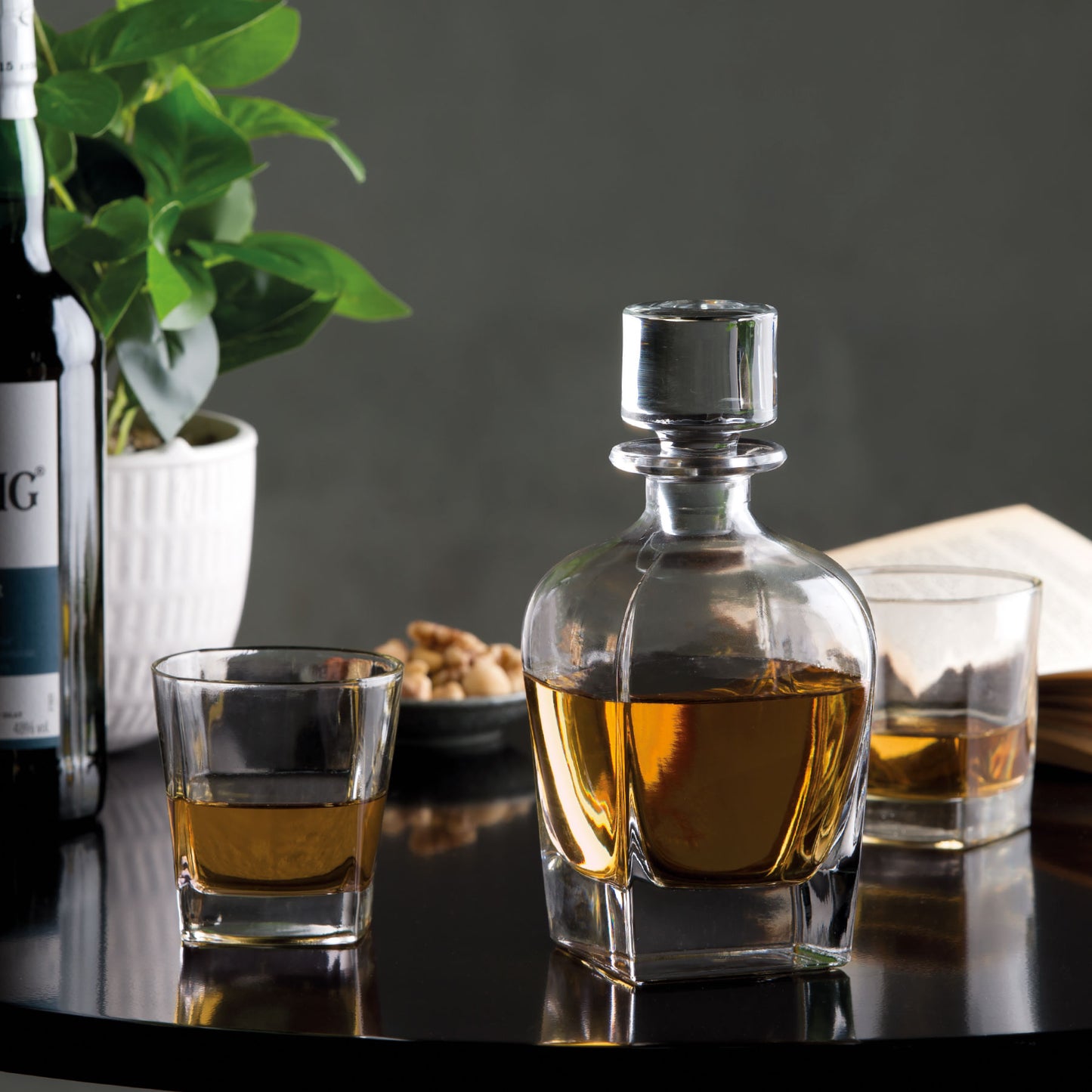 Whiskey Decanter Set – Premium Glass Decanter & Tumbler Set (Unengraved)