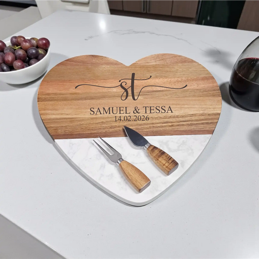 Minimalist Initials Heart Shaped Cheeseboard and Knife Set – Personalised Names & Wedding Date Engraving